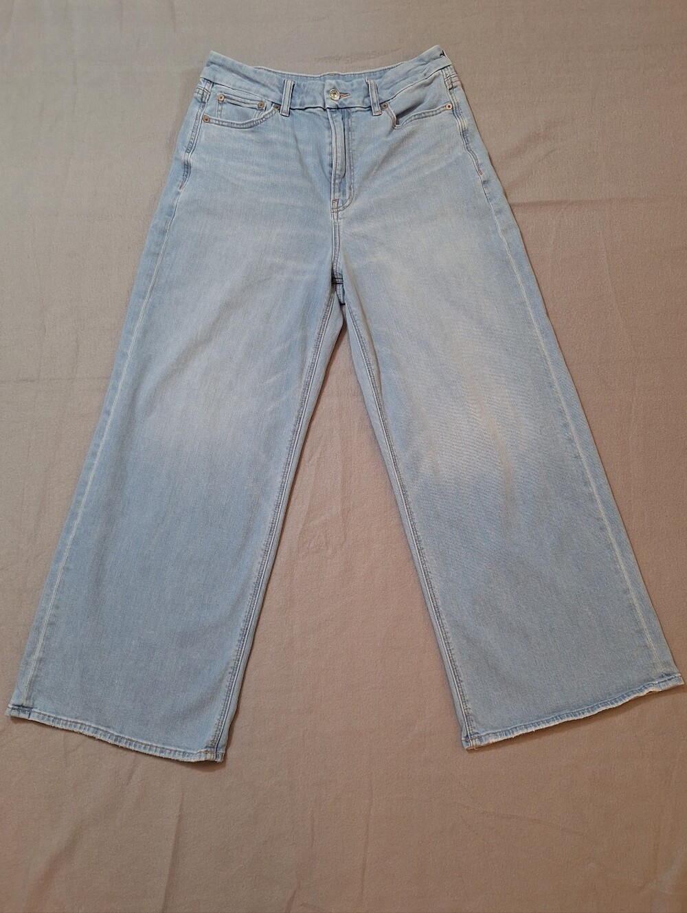 American Eagle Light Wash Curvy Super High-Rise Baggy Wide Leg Jeans Sz 10 Short